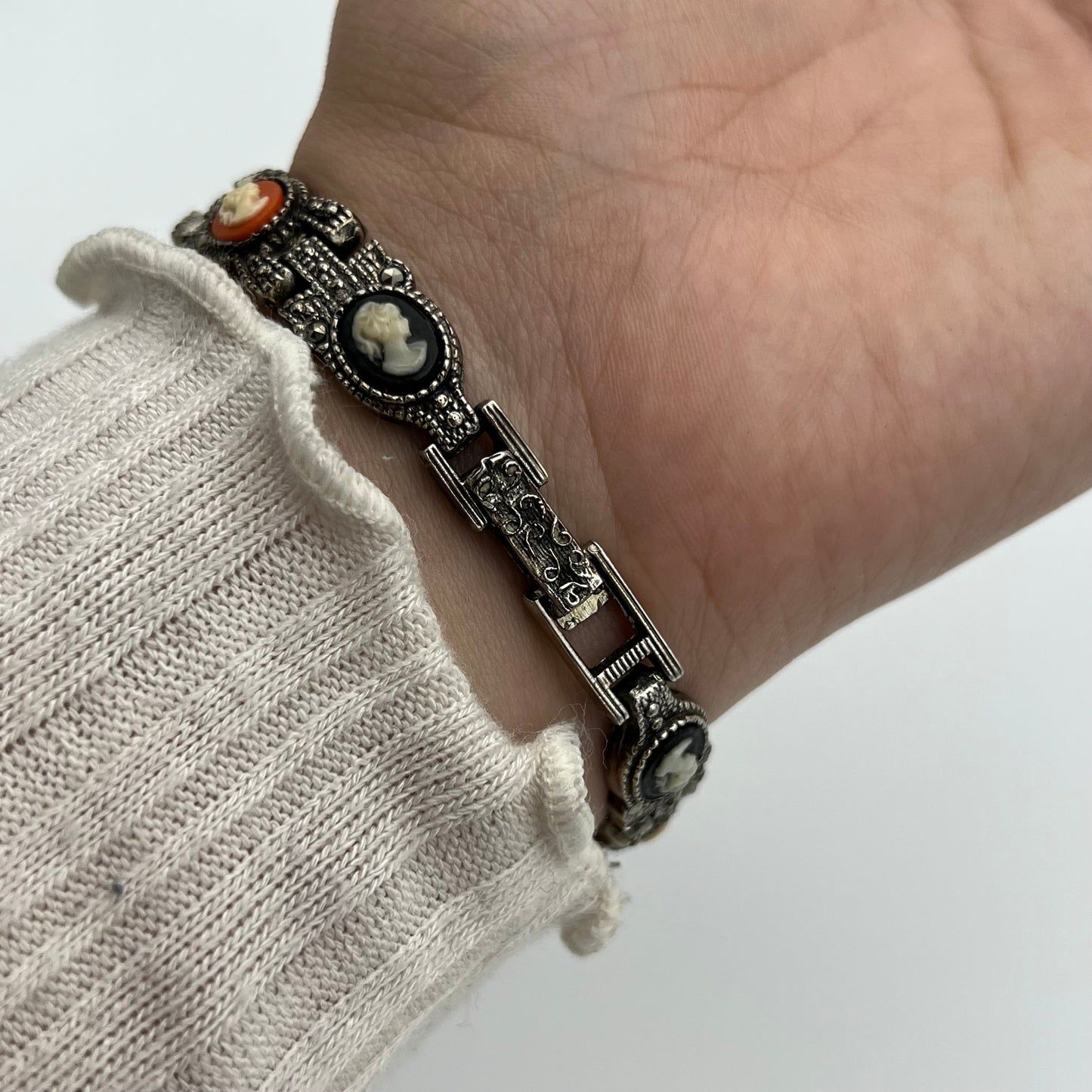 Cameo Peek-a-boo Watch