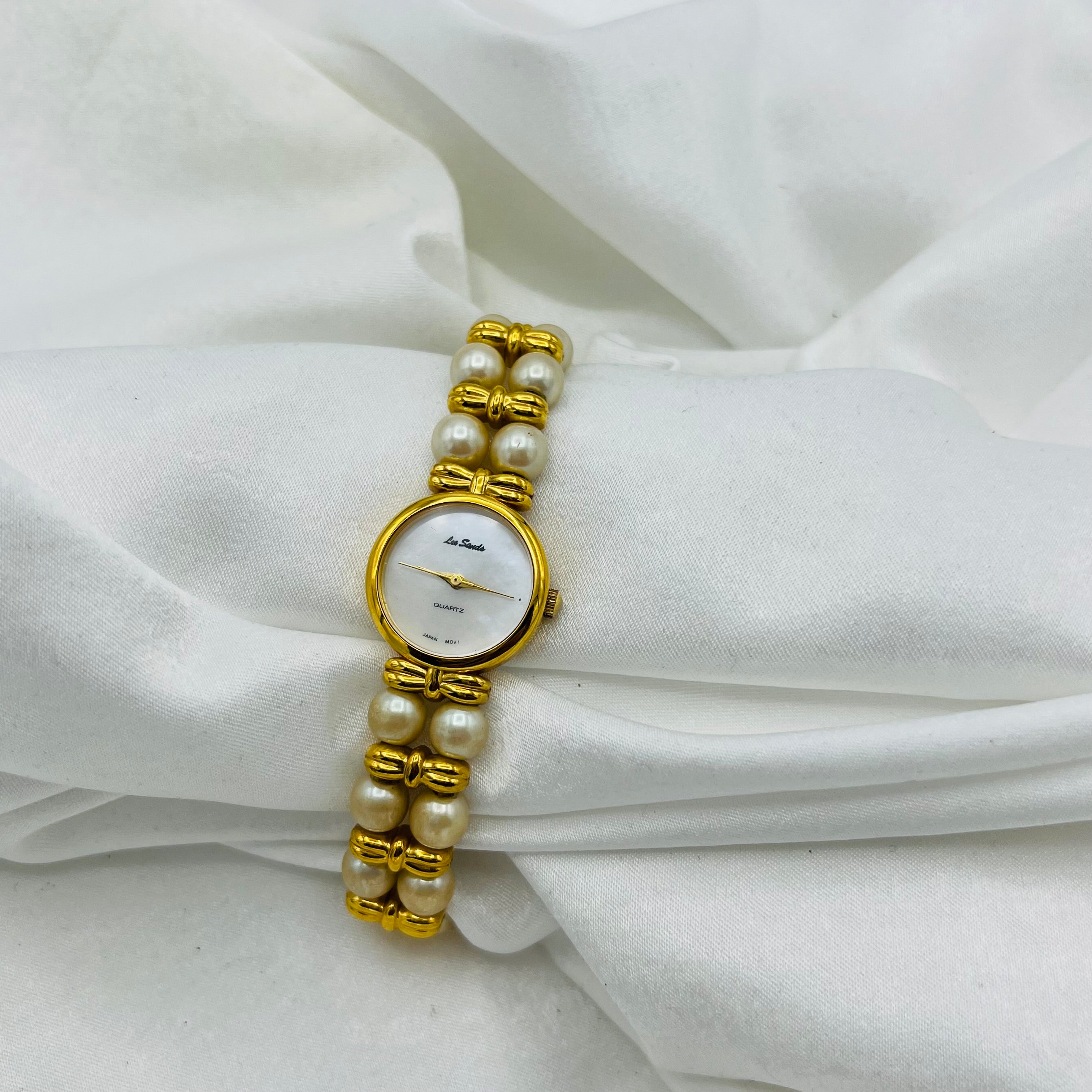 💛 Gold-Toned Watch with Pearl Band