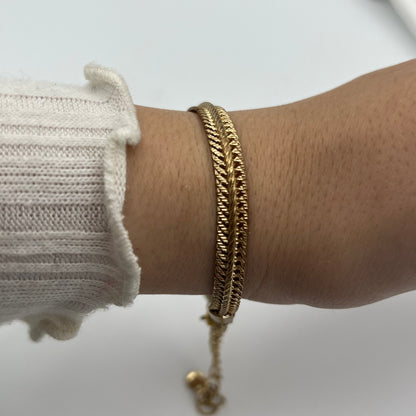 Cute Gold-Toned Bracelet
