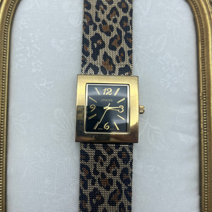 Chic Gold-Tone Watch with Leopard Band