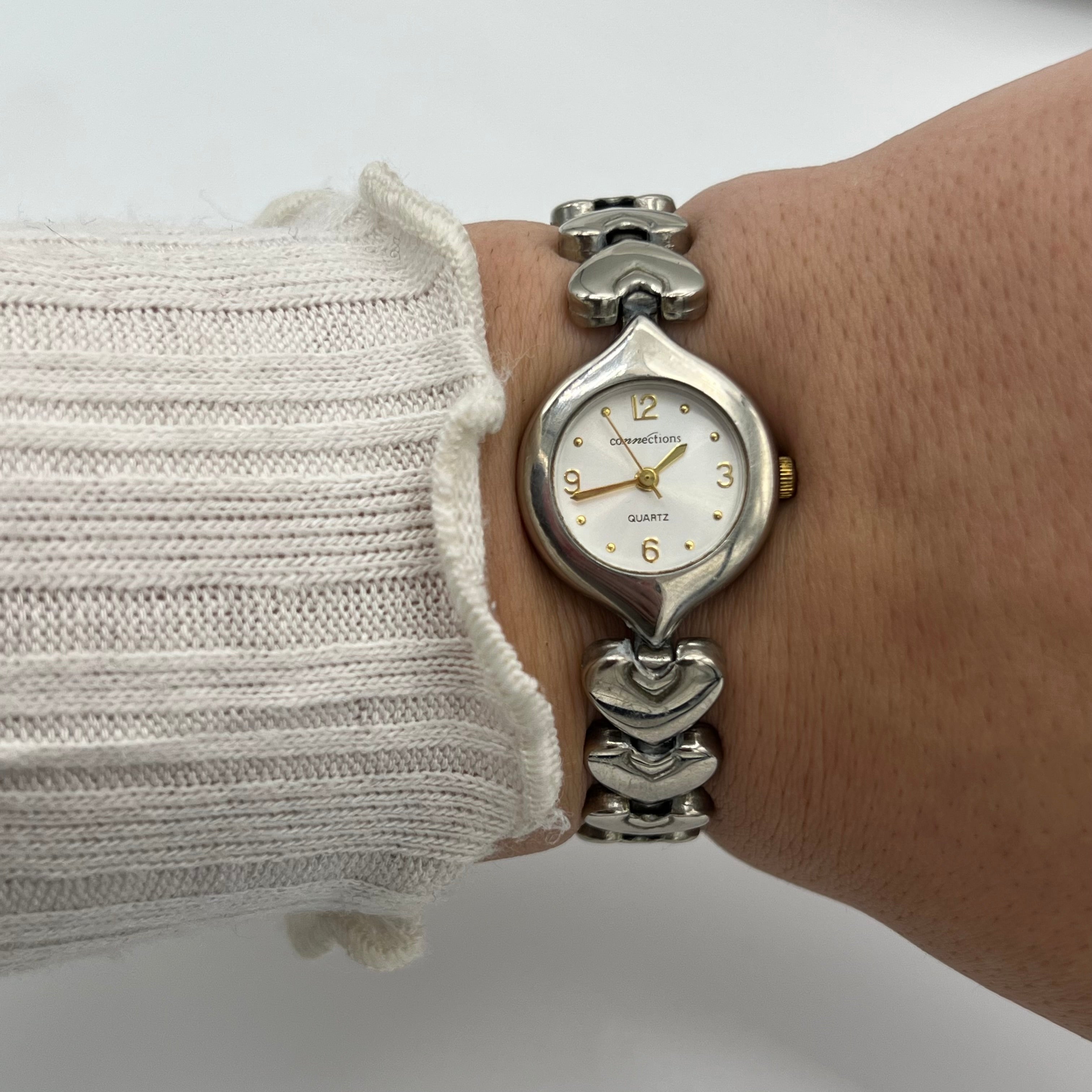 🩶 Silver-Toned Watch with Heart Strap