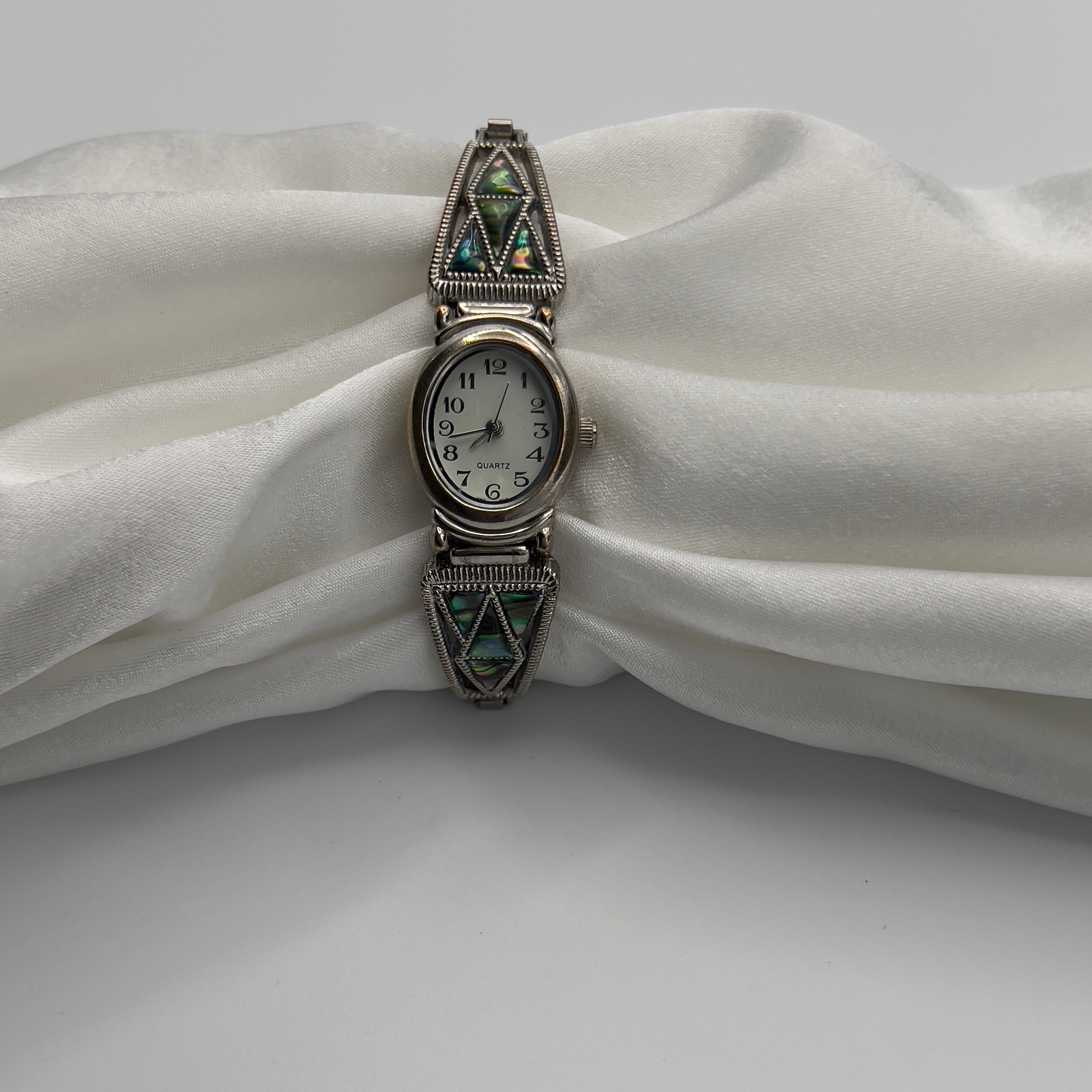 🧜‍♀️ Silver-Toned Watch with Abalone Triangle Details