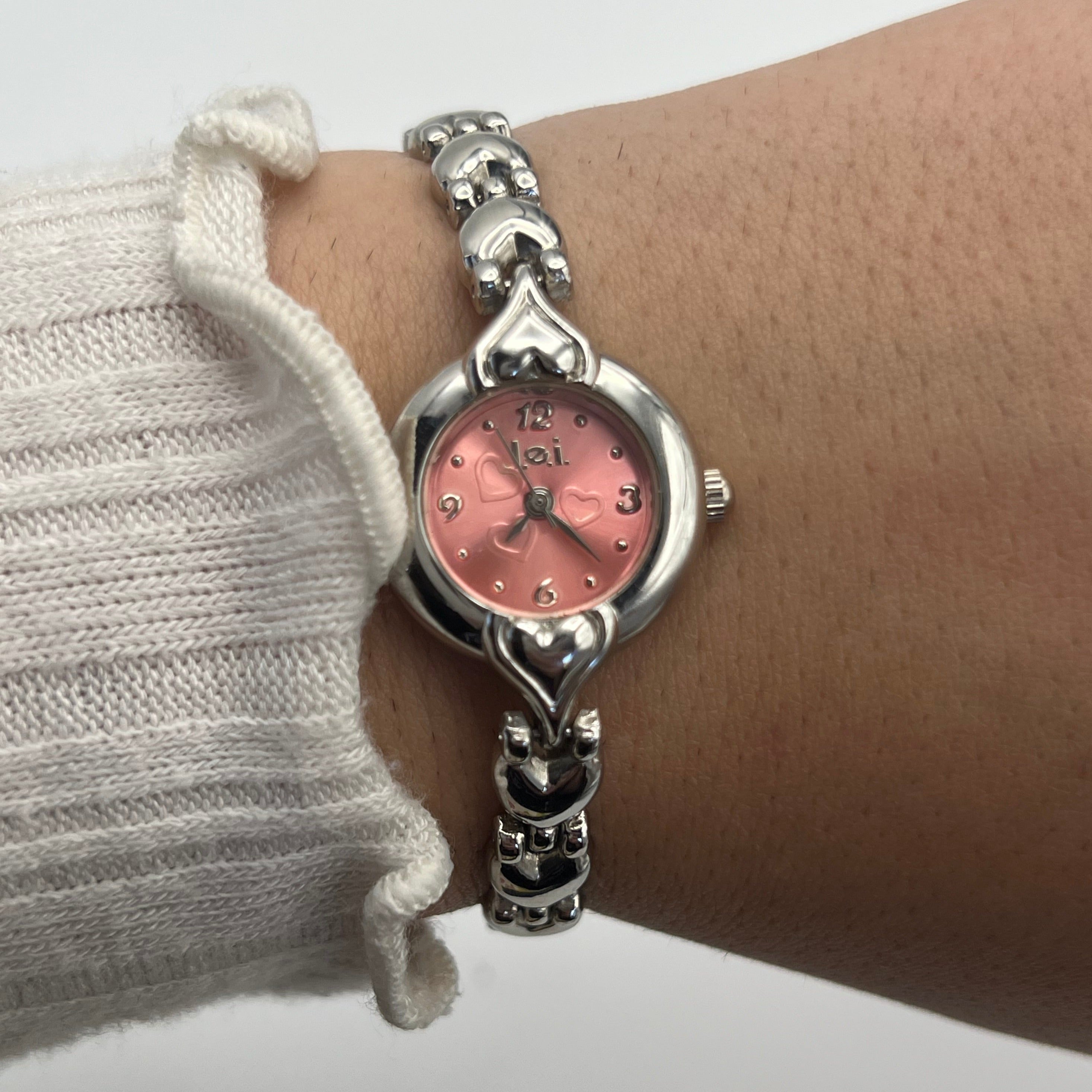 ❤️ Silver-Toned Watch with Heart Strap