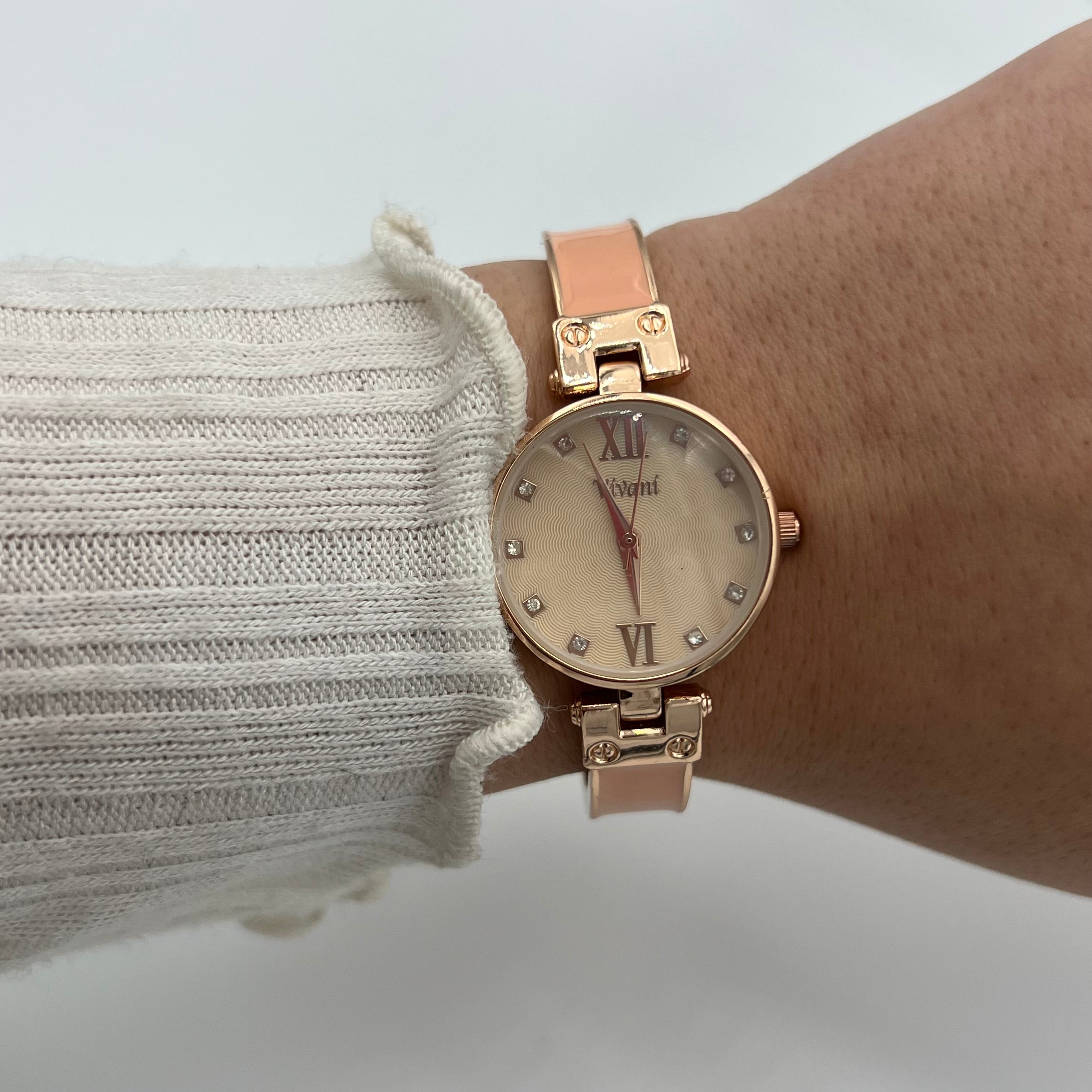 💓 Rose Gold-Toned Watch with Pink Strap