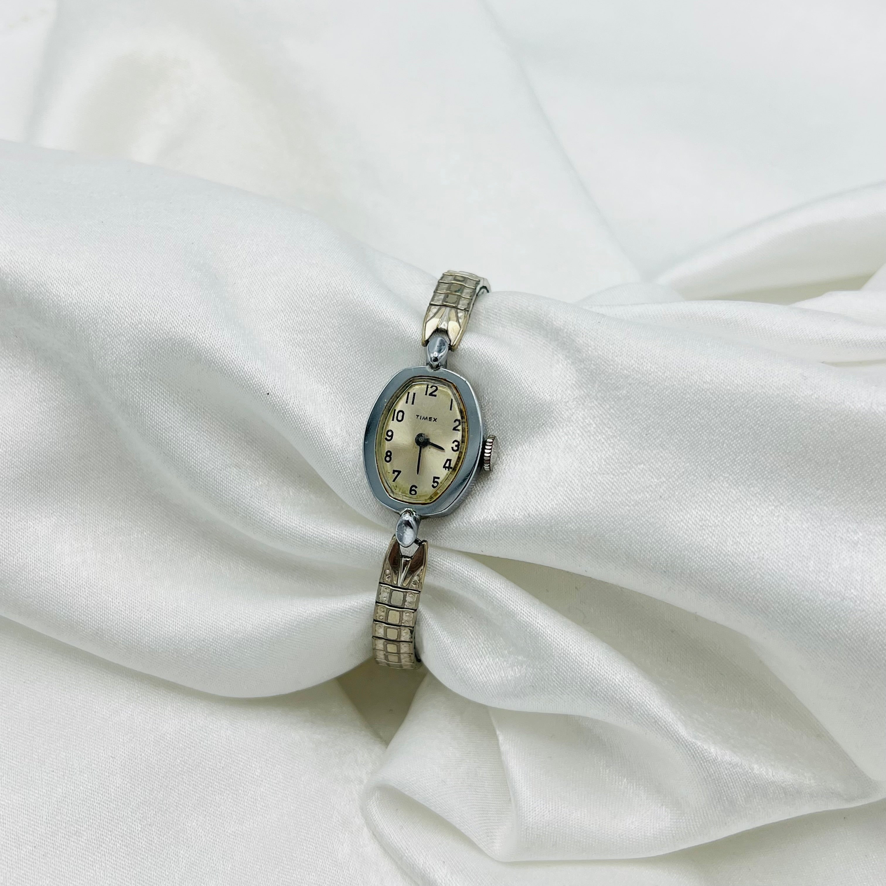 🩶 Dainty Silver Timex Watch