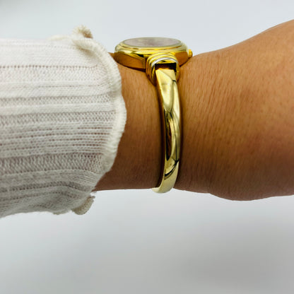 ☃️ Gold-Toned Snowman Watch
