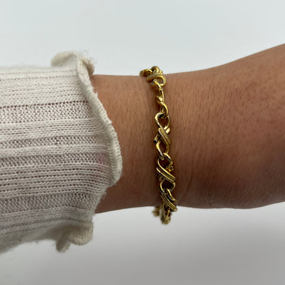 Detailed Gold-Toned Bracelet