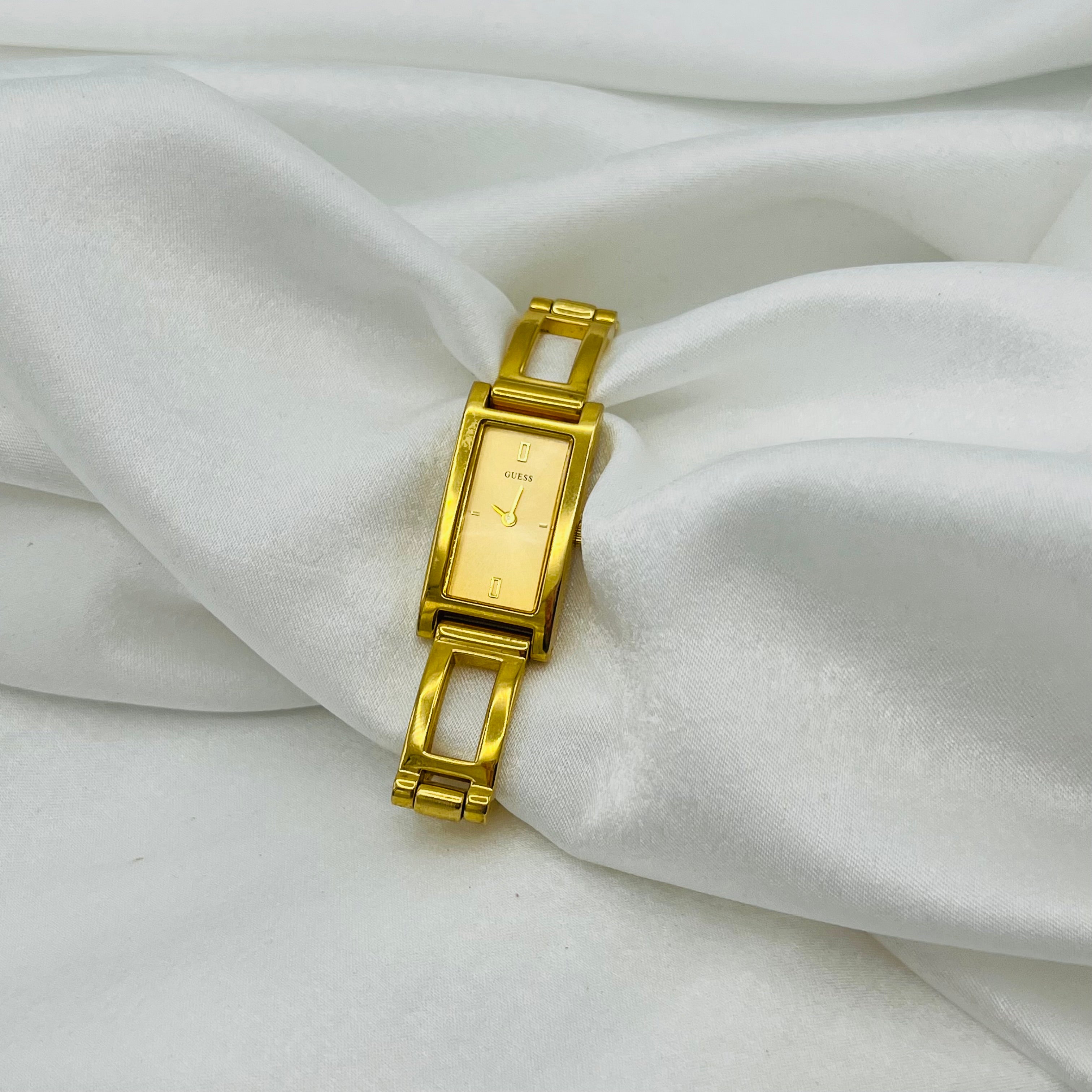 💛 Gold-Toned Rectangle Dial Watch