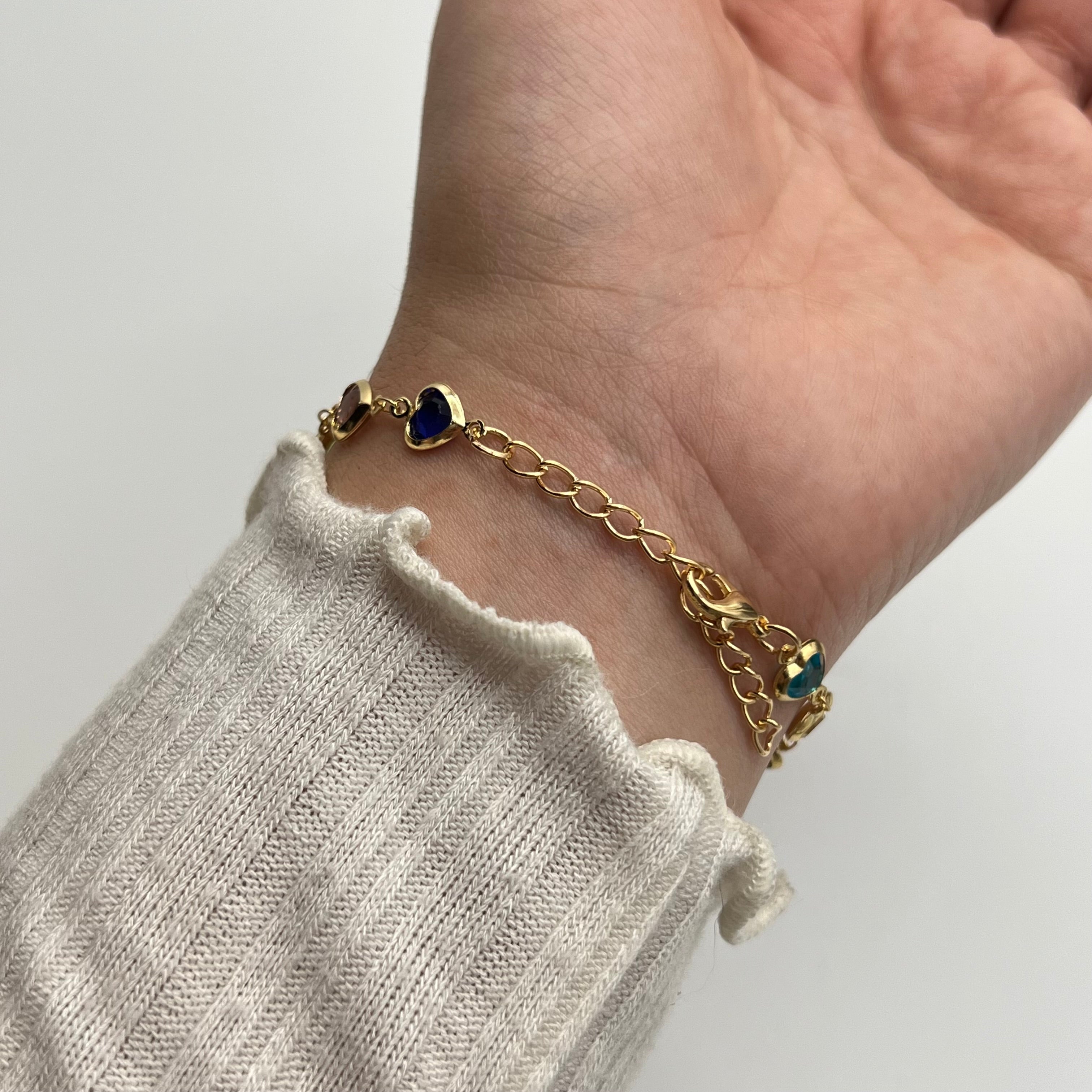 🩵💜💚 Gold-Toned Heart Bracelet