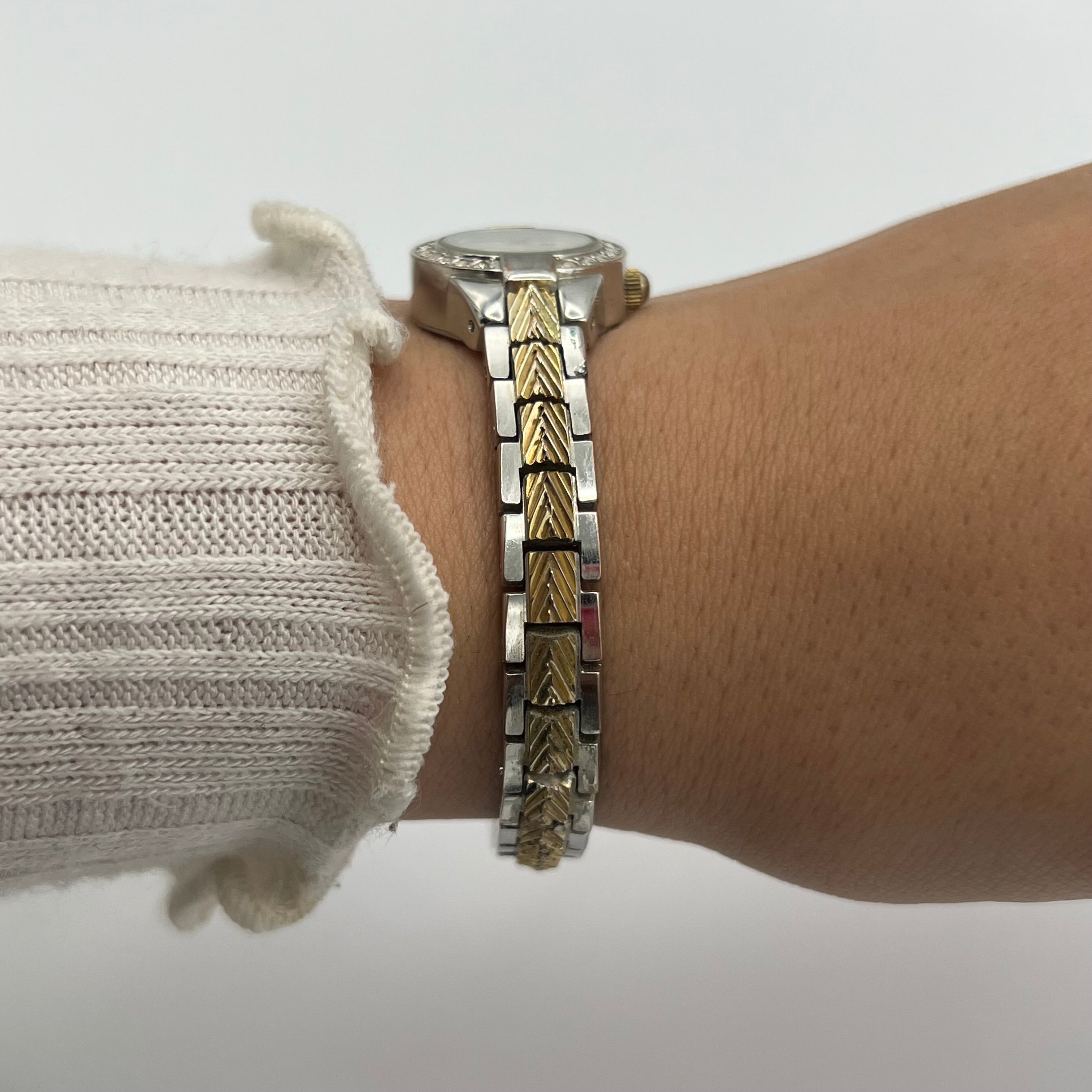 ✨🩶 Dainty Two-Toned Diamanté Watch