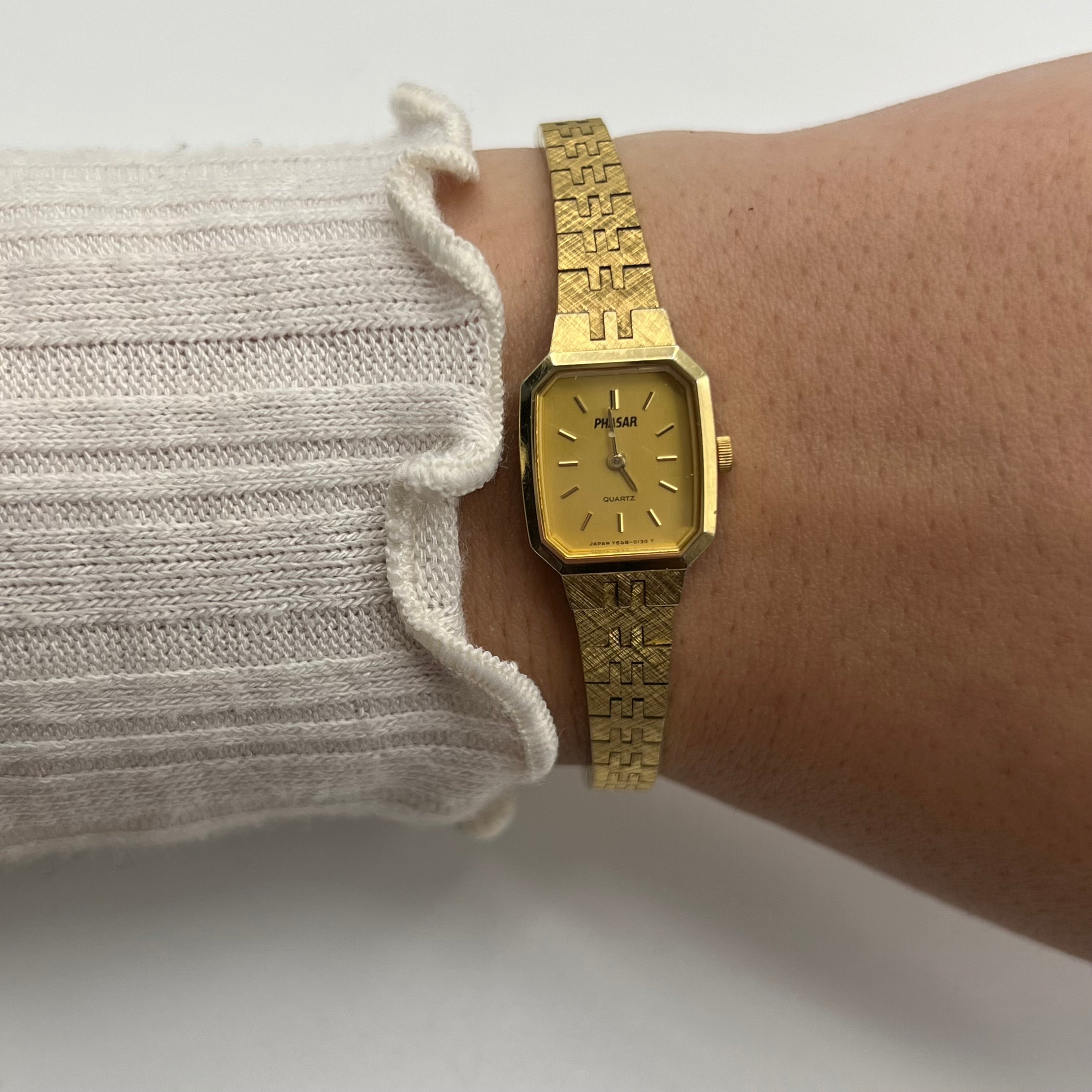 💛 Gold-Toned Watch with Square Dial