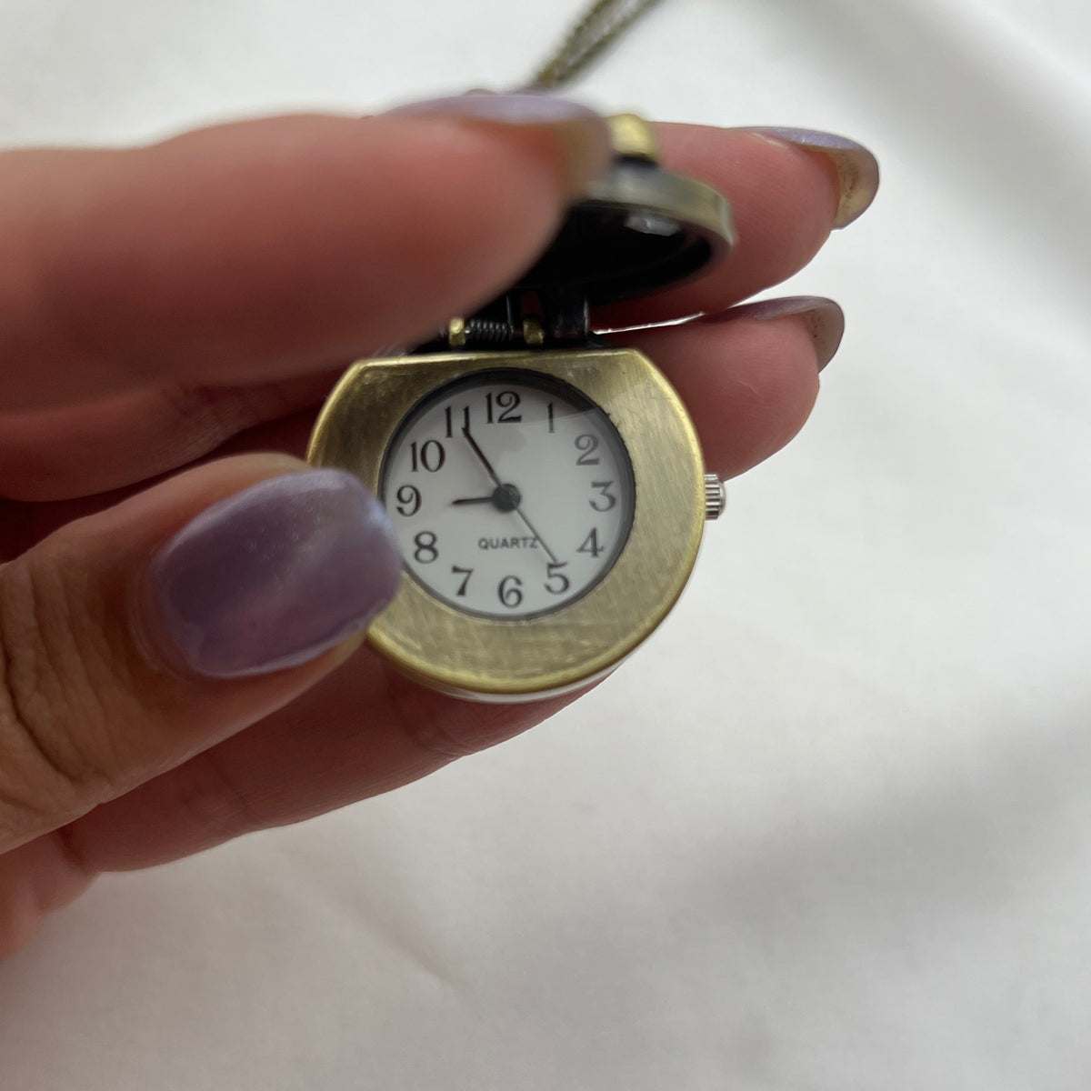 Cat Peek-a-boo Necklace Watch