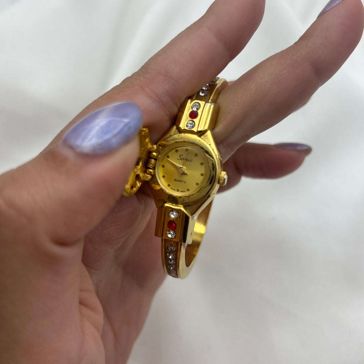 Flower Diamanté Peek-a-boo Watch
