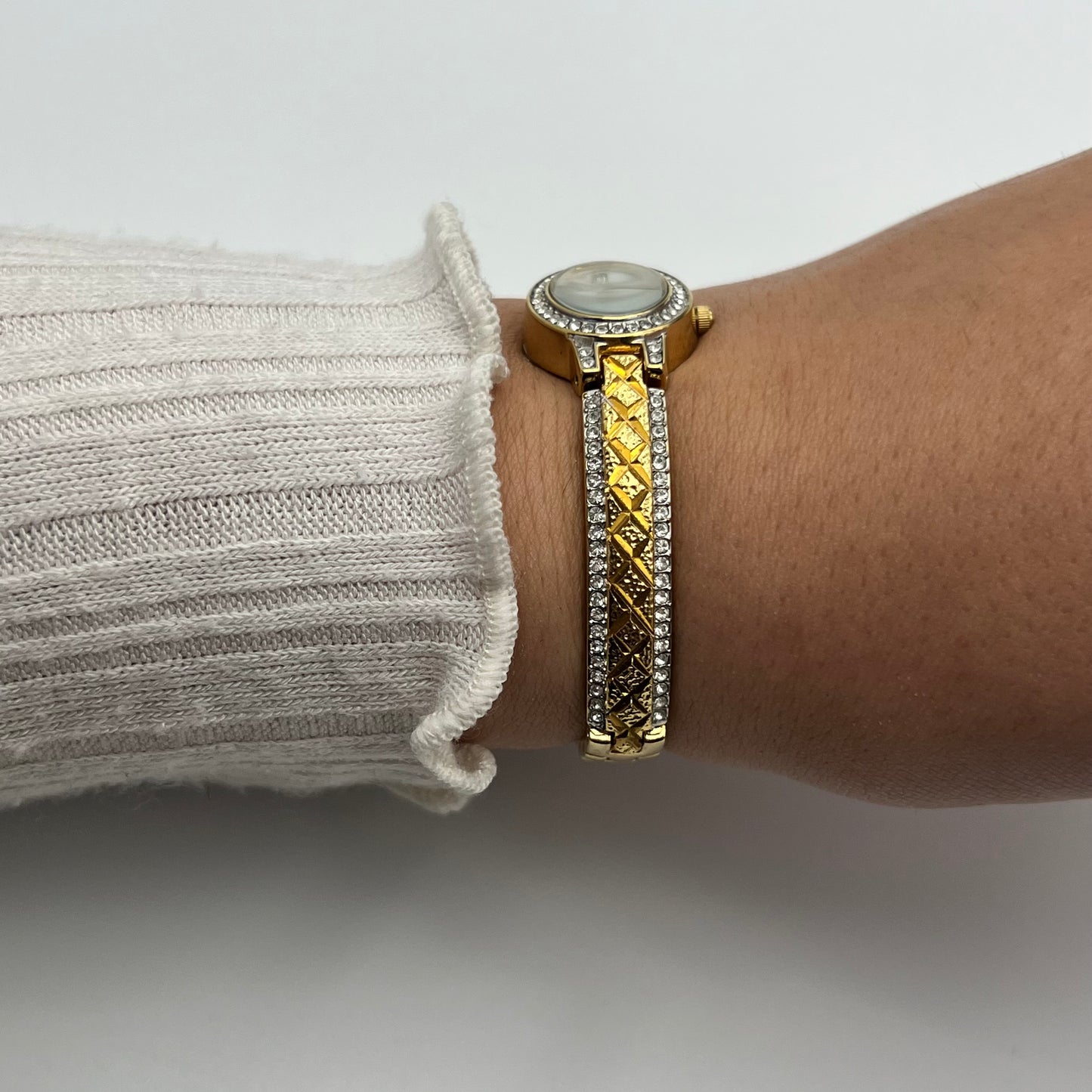 Elgin Gold Watch with Quilted Style