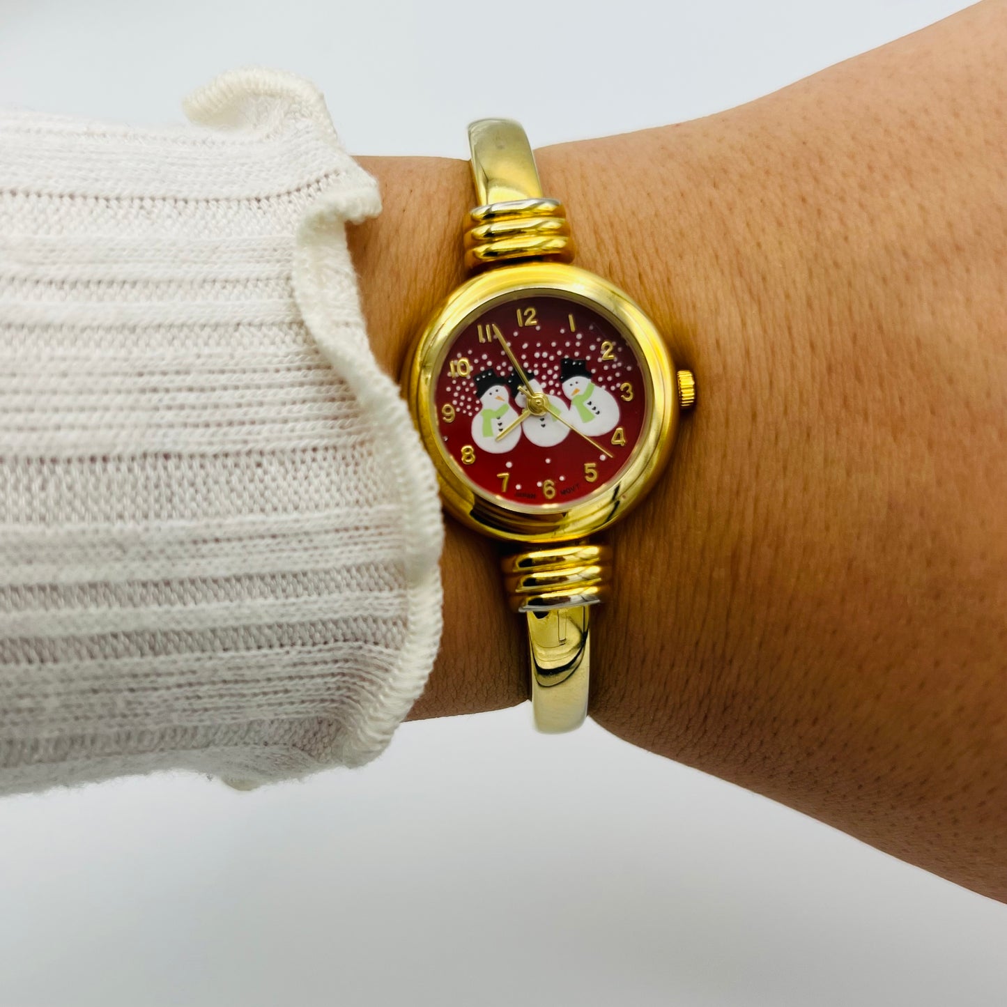☃️ Gold-Toned Snowman Watch