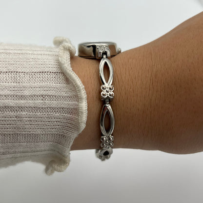 Cute Silver-Toned Watch