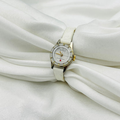 🤍 White Leather Watch