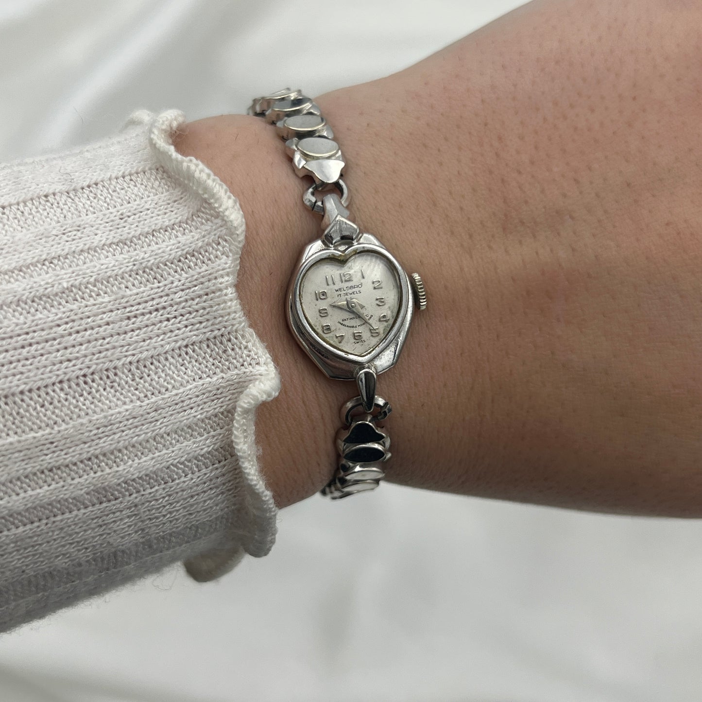 Welsbro 17 Jewels Heart Dial Watch