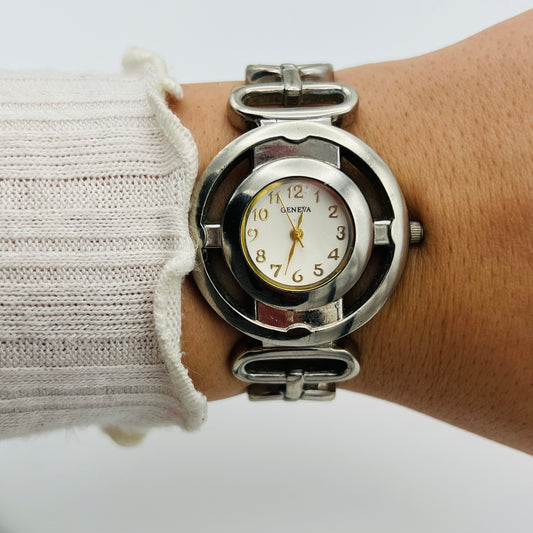 Circle Silver-Toned Watch