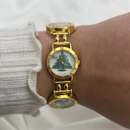 Holiday Tree & Santa Watch