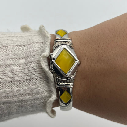 Yellow Detailed Peek-a-boo Watch