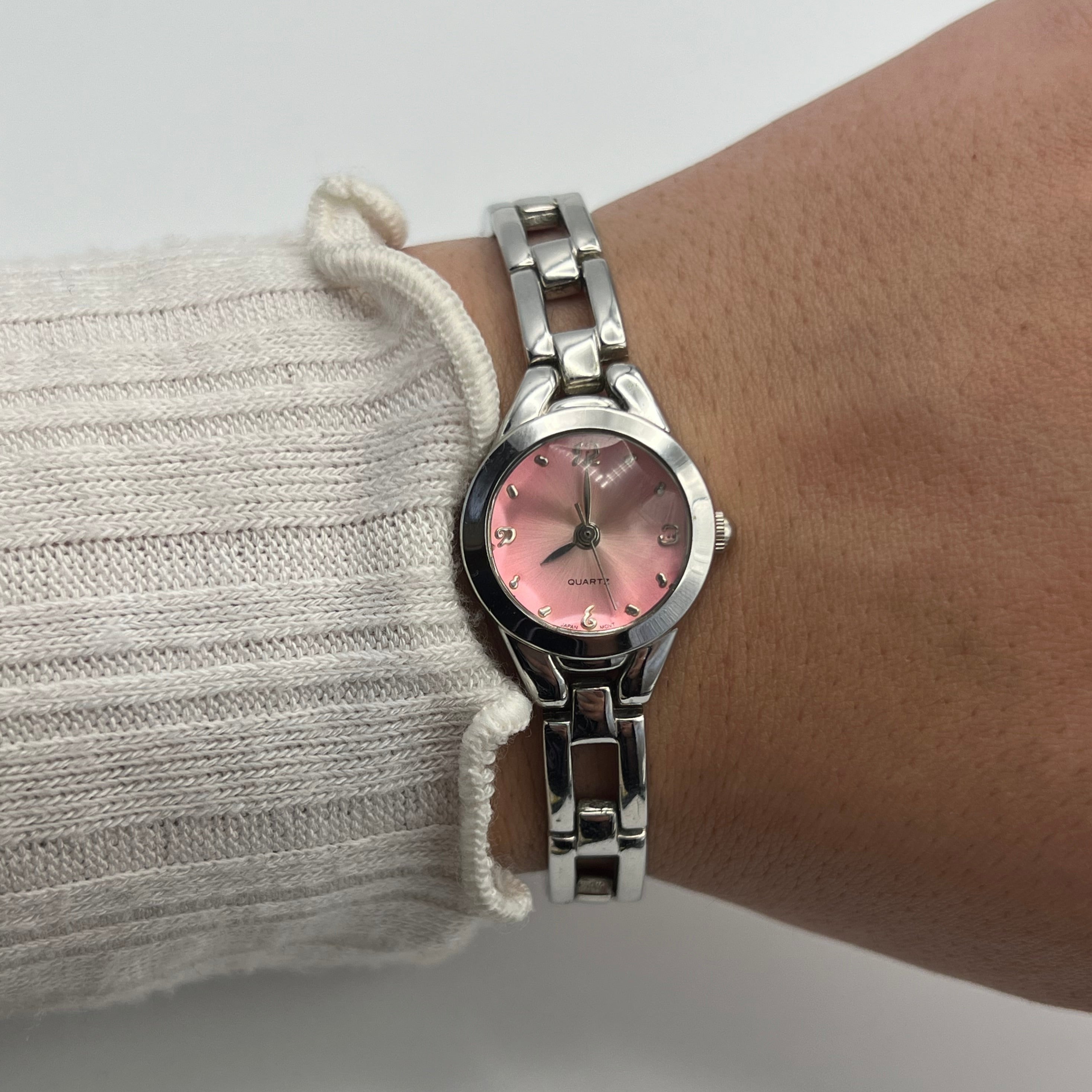 💗 Silver-Toned Watch with Pink Dial