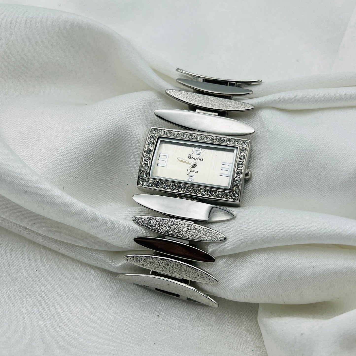 Unique Detailed Watch