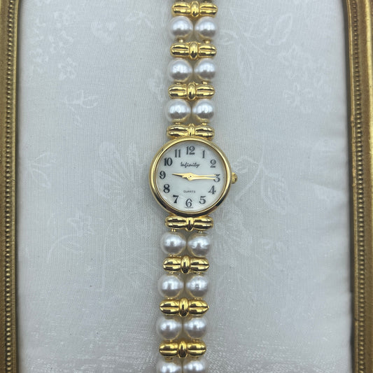 Stunning Pearly Gold Tone Watch