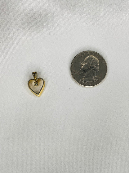 Dainty Gold Pendant